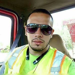 Meet your Posher, Luis